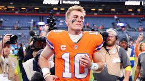 NFL: Bo Nix may have attempted no-look pass on interception