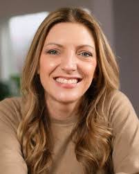 Emily Glickman's Instagram, Twitter & Facebook