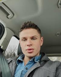 Dylan Hays's Instagram, Twitter & Facebook