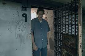 6 Theories About The Kid Bill Skarsgard S Creepy Character On Castle Rock Castle Rock Bill Skarsgard Castle Rock Stephen King