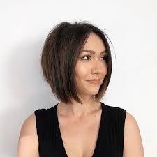 Dai wavy bob al caschetto scalato dai tocchi retrò, ecco i tagli capelli medi autunno inverno 2022 di tendenza in 160 immagini. Tagli Capelli 2021 Ecco Le Nuove Tendenze