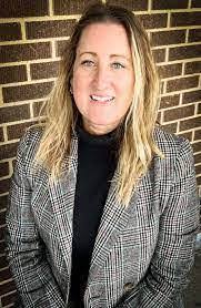 Alana Decoteau's Instagram, Twitter & Facebook