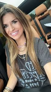 Sharon Wisener's Instagram, Twitter & Facebook