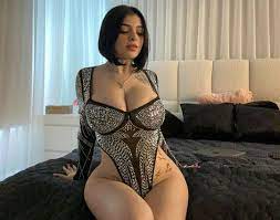 Karely Ruiz cirugía estetica OnlyFans - ColorMusic