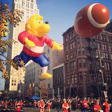 The parade steps off from woodward avenue at mack at 9:20 a.m. America S Thanksgiving Parade