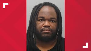 St. Louis man charged with sex trafficking of 2 teen girls