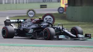 Ap) a mercedes hétszeres világbajnok brit pilóta mögött másodikként csapattársa, az első szabadedzésen győztes finn valtteri bottas, harmadikként a. Mercedeses Elso Sor A Portugal Nagydijon Infostart Hu