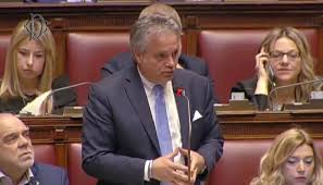 Lamorgese spiega di avere rapporti costanti e di collaborazione con molti presidenti di regione. Tunisino Positivo Al Covid Partito Per Il Rimpatrio Senza Responso Gianni Tonelli Scrive Una Interrogazione Al Ministro Lamorgese Sindacato Autonomo Di Polizia