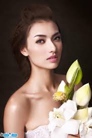 Người mẫu Hồng Quế