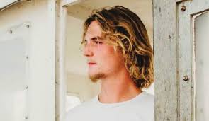 Oak Hall woman still missing after crash