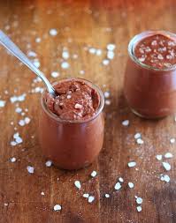 Chia Chocolate Mousse 4 Ingredient Easy Guilt Free Amazingly Good For You And So Delicious Alimentation Sucreries Saines Mousse Au Chocolat