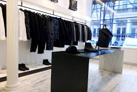 Shop over 3,700 top alexander wang women's fashion and earn cash back from retailers such as cettire, farfetch, and neiman marcus and others with a knack for taking casual sportswear to the next level, alexander wang consistently produces pieces that make downtown chic seem effortless. Alexander Wang New York Shopenauer