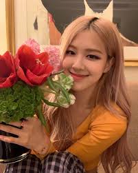 Bllɔkpiik Gadis Korea Selebritas Aktris