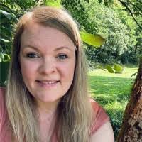 Ellen Bosch's Instagram, Twitter & Facebook