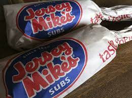 The company also requires $100,000 in liquid capital and a net worth of $300,000 to qualify. 25 Substantial Fees Every Jersey Mike S Subs Franchisee Needs To Know