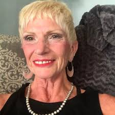 Sandra Gillette (@SandraGillett10)