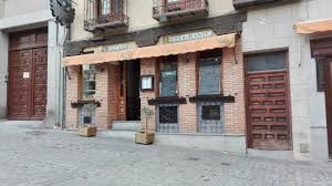 Ubicada en una zona residencial proxima a la carretera 45210, toledo, provincia de toledo. Casa Aurelio Toledo Plaza Ayuntamiento N 8 Restaurant Reviews Photos Phone Number Tripadvisor