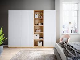 Damit eignen sie sich sehr. Kleiderschrank So Integrierst Das Stauraumwunder