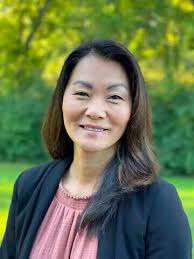 Anaconda started 2024 by adding a handful of new Anacondiacs to the team  first up we are excited welcome Heather H. to our Marketing team Heather  brings experience in B2B marketing, particularly… |