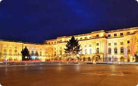 La pas in bucuresti, palatul regal/walking bucharest, the royal palace. Palatul Regal Prima ClÄdire MonarhicÄ Din Bucuresti DominÄ Maiestuos Peisajul Arhitectural Din Centrul Orasului Imperialtransilvania