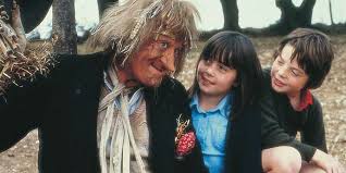 Worzel gummidge is a walking, talking scarecrow character in british children's fiction, who originally appeared in a series of books by the. Worzel Gummidge Itv Sitcom British Comedy Guide