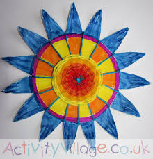 Kids crafts ideas to make paper plate fishes,sun,moon and clown. Paper Plate Mandala