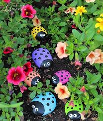 Your kids will love making this easy garden craft too. Ladybug Painted Rocks Garden Crafts Ladybug Rocks Vintage Garden Decor