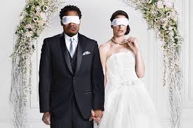 Voor het zover is mogen ze eerst een familielid van de aanstaande ontmoeten. Realscreen Archive Married At First Sight Creator Snowman Productions Launches Global Development Label