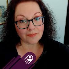 What should be used to seal a painted bench for outdoor use in Wisconsin?