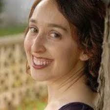 Laura Efron steps down as Vancouver Fringe Festival executive director