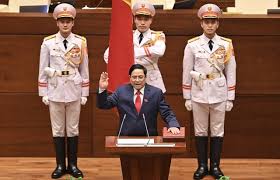 Tại phiên họp thứ nhất, ban chấp hành đã bầu ban thường vụ. Ong Pháº¡m Minh Chinh Ä'Æ°á»£c Quá»'c Há»™i Báº§u Lam Thá»§ TÆ°á»›ng Chinh Phá»§