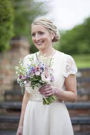 32 fall wedding bouquets perfect for an autumn wedding. Seasonal Wedding Flowers Archives Page 6 Of 13 The Natural Wedding Company The Natural Wedding Company