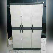 Bisa dipergunakan untuk menyimpan baju, buku, dan juga perkakas atau. Jual Lemari Plastik Tabitha Luxury 3 Pintu Terbaru Jakarta Barat Maju Houseware Tokopedia