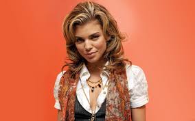 Wisdom says i'm nothing, love says i'm everything. Annalynne Mccord Wallpapers Broken Panda