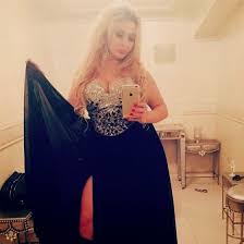 صور جريئة لفرح يوسف تعرضها للانتقادات مجلة حلوة المشاهير Formal Dresses Formal Dresses Long Prom Dresses