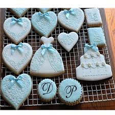 Valentinstags herz rezept von backen de from backen.de. Schablonen Set Hochzeitstorte Royal Icing Airbrush 5 Cm Meincupcake Shop