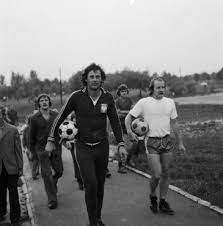 The 'clown' jan tomaszewski described by brian clough stops england from getting to the 1974 world cup finals in germany. Reprezentacja Polski Stadion Slaski Zmora Holendrow Czas Na Czwarty Akt Sport Tvp Pl