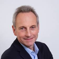 Peter Mester's Instagram, Twitter & Facebook