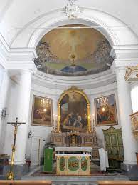 L Abside Della Chiesa Madre Con L Altare Maggiore In Marmi Del Secolo Xviii Chiesa Del Santissimo Crocifisso Santa Maria Di Li Chiesa Chiesa Cattolica Altare