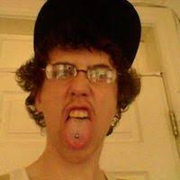 Lee Shoop's Instagram, Twitter & Facebook