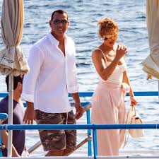 Jennifer lopez and ben affleck reportedly took a weeklong vacation to montana alone after being spotted spending time together in affleck himself split with girlfriend ana de armas at the top of 2021 and had been spotted hanging out with j.lo in los angeles. Jennifer Lopez And Alex Rodriguez Continue To Coordinate Their Couple S Style This Time On A Yacht Vogue