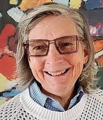 Hollie Stein's Instagram, Twitter & Facebook