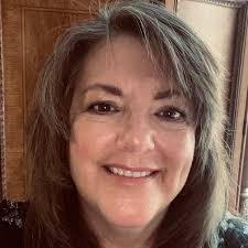 🛁 The bathroom redesign event holds a little secret piece of decor. Tell  us what it is, and you might get 24 hours of unlimited lives ❤️