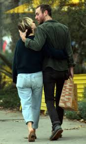 Emilia clarke has a new love interest. Emilia Clarke On Twitter 9 Hq Emilia Clarke With Her New Boyfriend Charlie Mcdowell Out In Los Angeles Oct 4 2018 Https T Co Esqab9ejzg Https T Co R8mrd6bifn