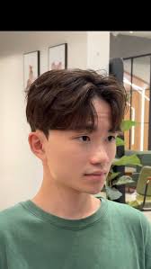 自然氛圍感瀏海, ⁡, 輕鬆吹整也能這麼帥啦💯, ⁡, 💇‍♂️設計師 Brian(布萊恩）, ⁡, 地址：新竹市  建功一路45-7號2樓（可不可熟成紅茶樓上）, ⁡, 預約電話☎️ 03-5720332, ⁡, #新竹美髮 #新竹美髮推薦 #新竹燙髮 #新竹染髮  #髮型設計師 #新竹設計師推薦 #韓系男生 #韓系燙髮 #服貼燙 #紋理燙 #頭型調整 #質感髮色 #男生髮型 #韓系髮型 #美髮日常 ...