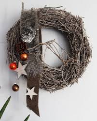 Naturlich Dekorieren Im Advent Und Zu Weihnachten Dekorieren Im Advent Weihnachtskranz Weidenkranz