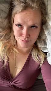 Terri Mclean's Instagram, Twitter & Facebook