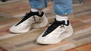 Adidas mens yeezy 700 v3 clay brown gy0189 size. Yeezy 700 V3 Azael Right Shoe For You Youtube