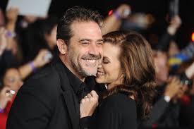 The walking dead's jeffrey dean morgan kisses wife. Hilarie Burton Is Jeffrey Dean Morgan S Wife And Mom Of His Kids Meet The Beautiful Actress