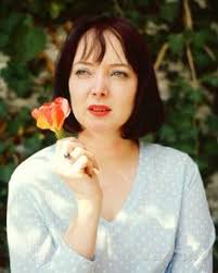 Resultado de imagem para carolyn jones